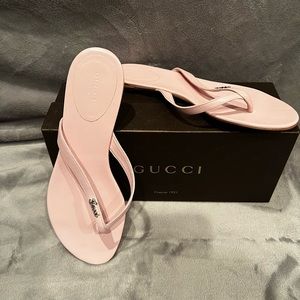 NIB Authentic Gucci Leather Flip Flops